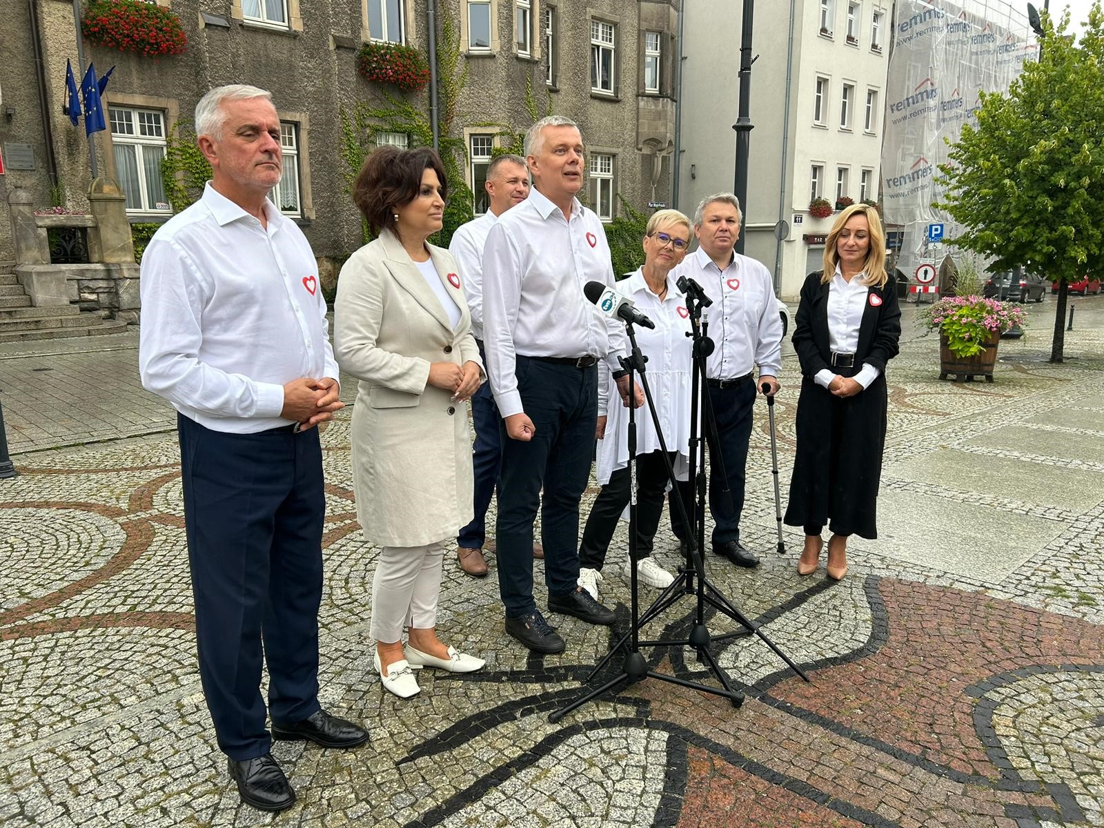 Siemoniak: chcemy sprawdzić decyzje rządu PiS, nie chodzi o czystki