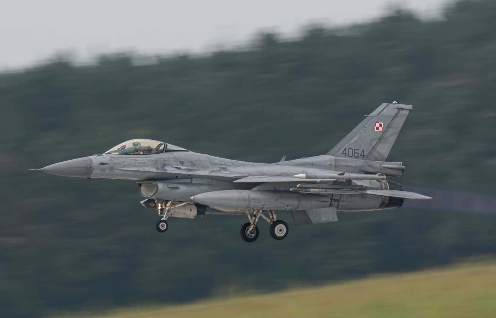 Setki milionów na polskie F-16. Ukryta modernizacja?