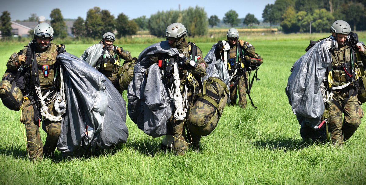 Za nami największe w tym roku ćwiczenia spadochronowe NATO