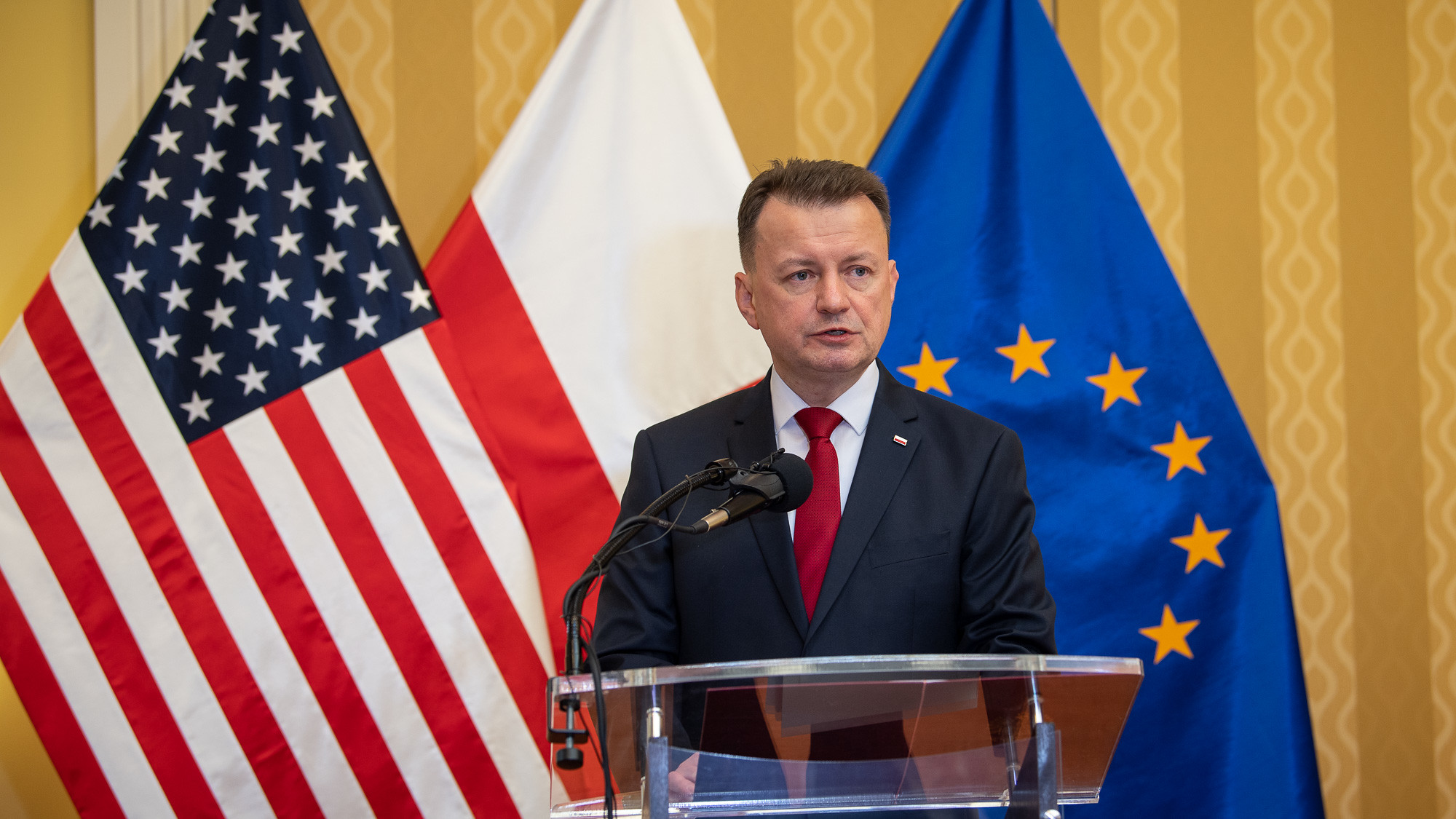 Minister Błaszczak jedzie po umowy do USA [DEFENCE24 NEWS]