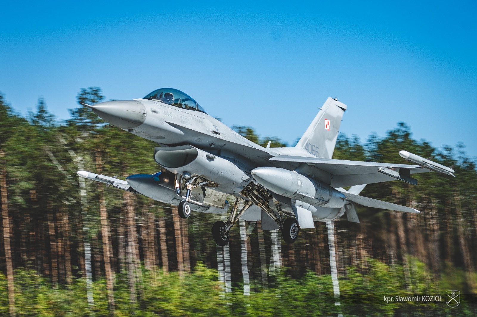 Kontrakt na modernizację polskich F-16