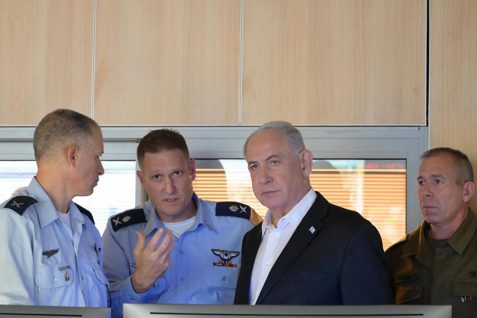 Izrael oficjalnie w stanie wojny. IDF przygotowuje przedpole do działań lądowych