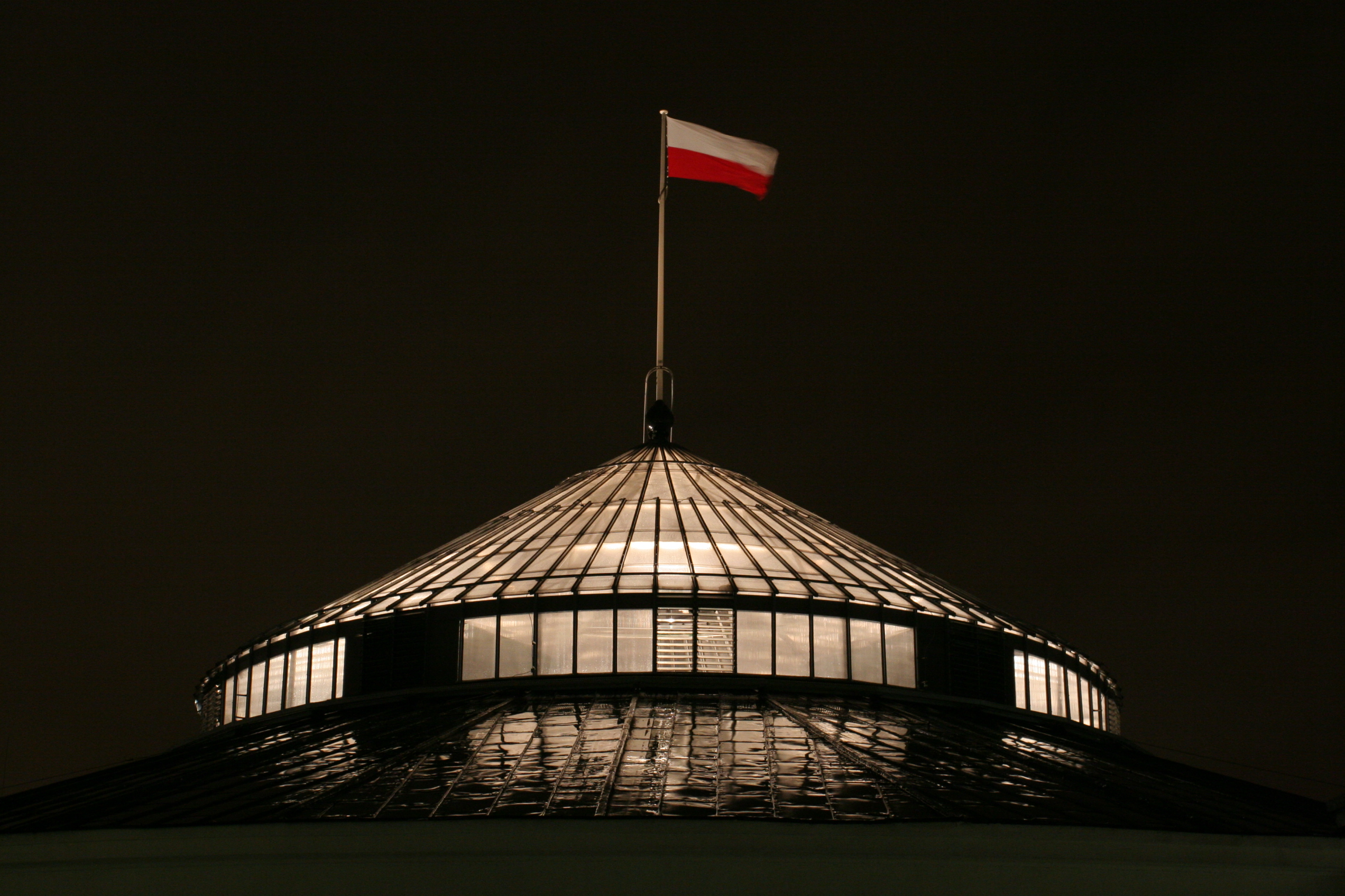 Sejmowa speckomisja bez zmian. Przynajmniej jeżeli chodzi o liczbę członków