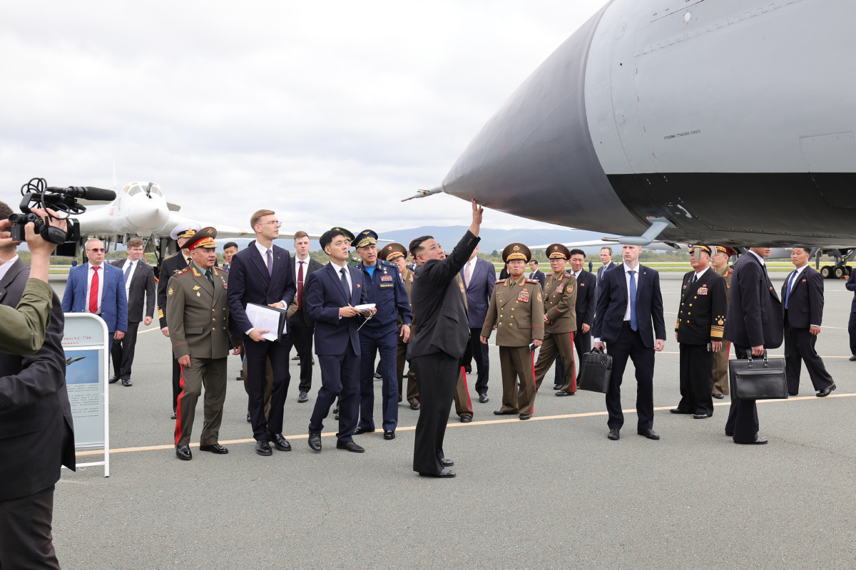 Putin straszy amerykańskie lotniskowce „Kinżałami” [KOMENTARZ]