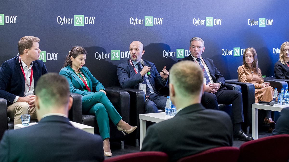 #CyberMagazyn: Politycy narzędziem w rękach Kremla? „Świadomość jest bardzo niska”