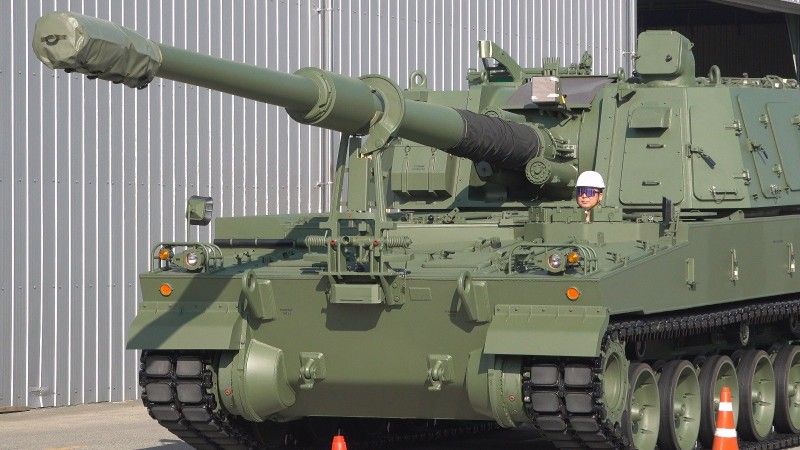 Fabrycznie nowa armatohaubica samobieżna K9A1 Thunder przygotowana do transportu do Polski.