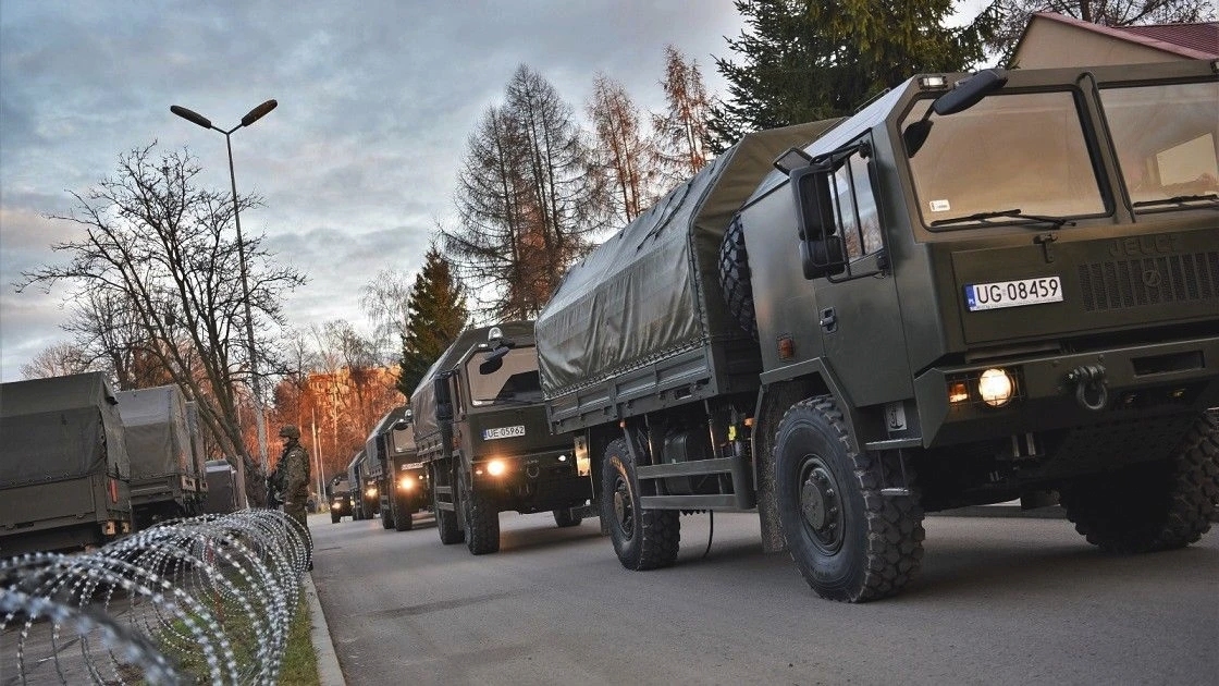 Środowy przegląd mediów; Ćwiczenia na północy kraju; USA grożą Iranowi
