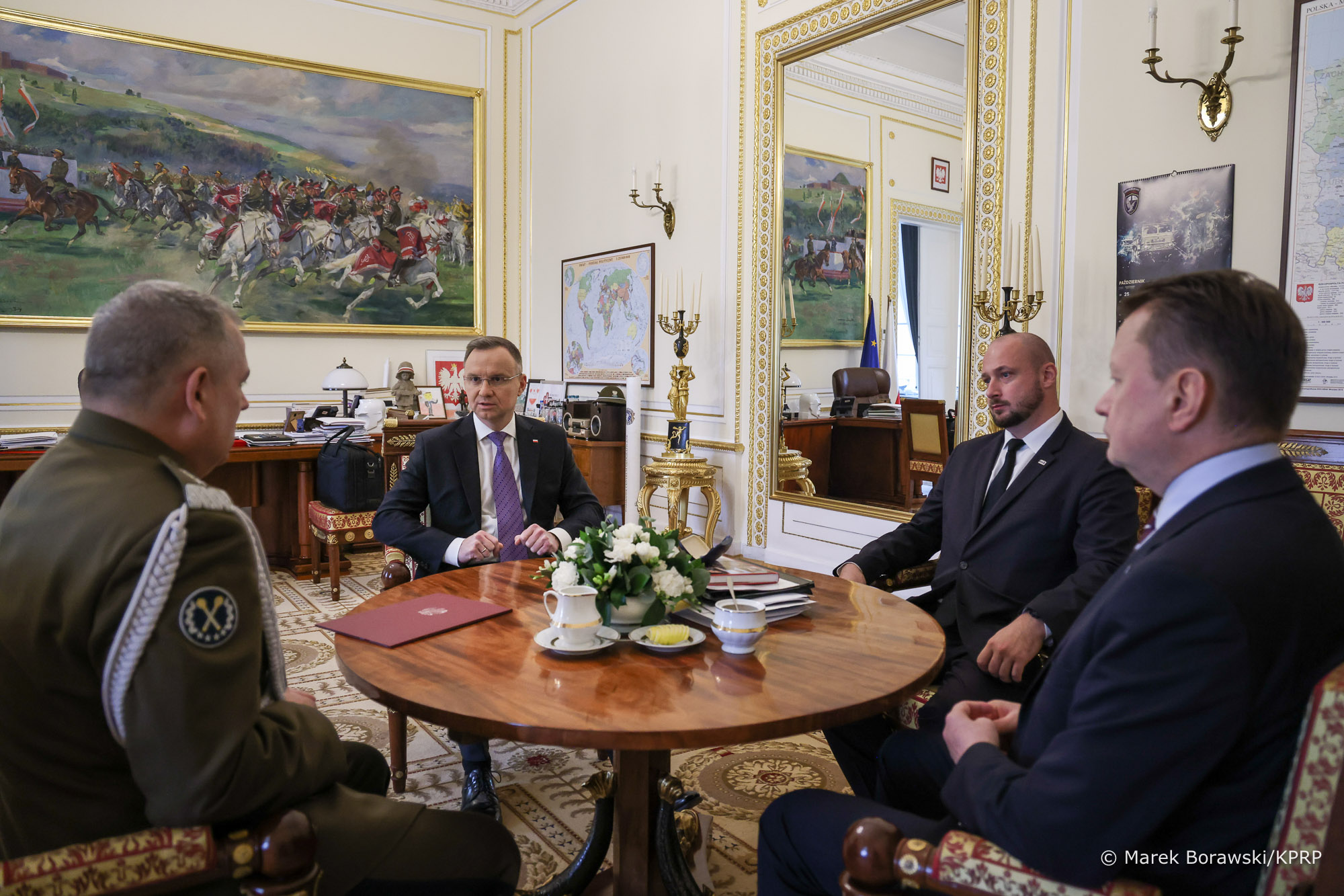 Prezydent wskazał naczelnego dowódcę
