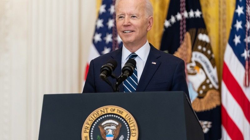 Prezydent USA Joe Biden podpisał rozporządzenie wykonawcze regulujące sztuczną inteligencję