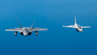 F-22A i filipiński FA-50