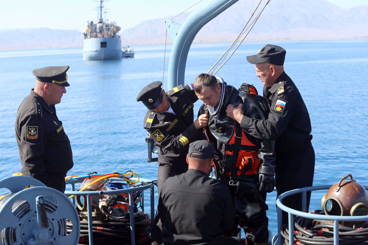 Media review Tuesday; Putin wants base in Libya; 17 general promotions from outgoing government