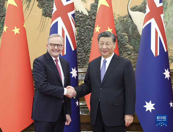 Between Washington and Beijing: Australia's balancing gambit