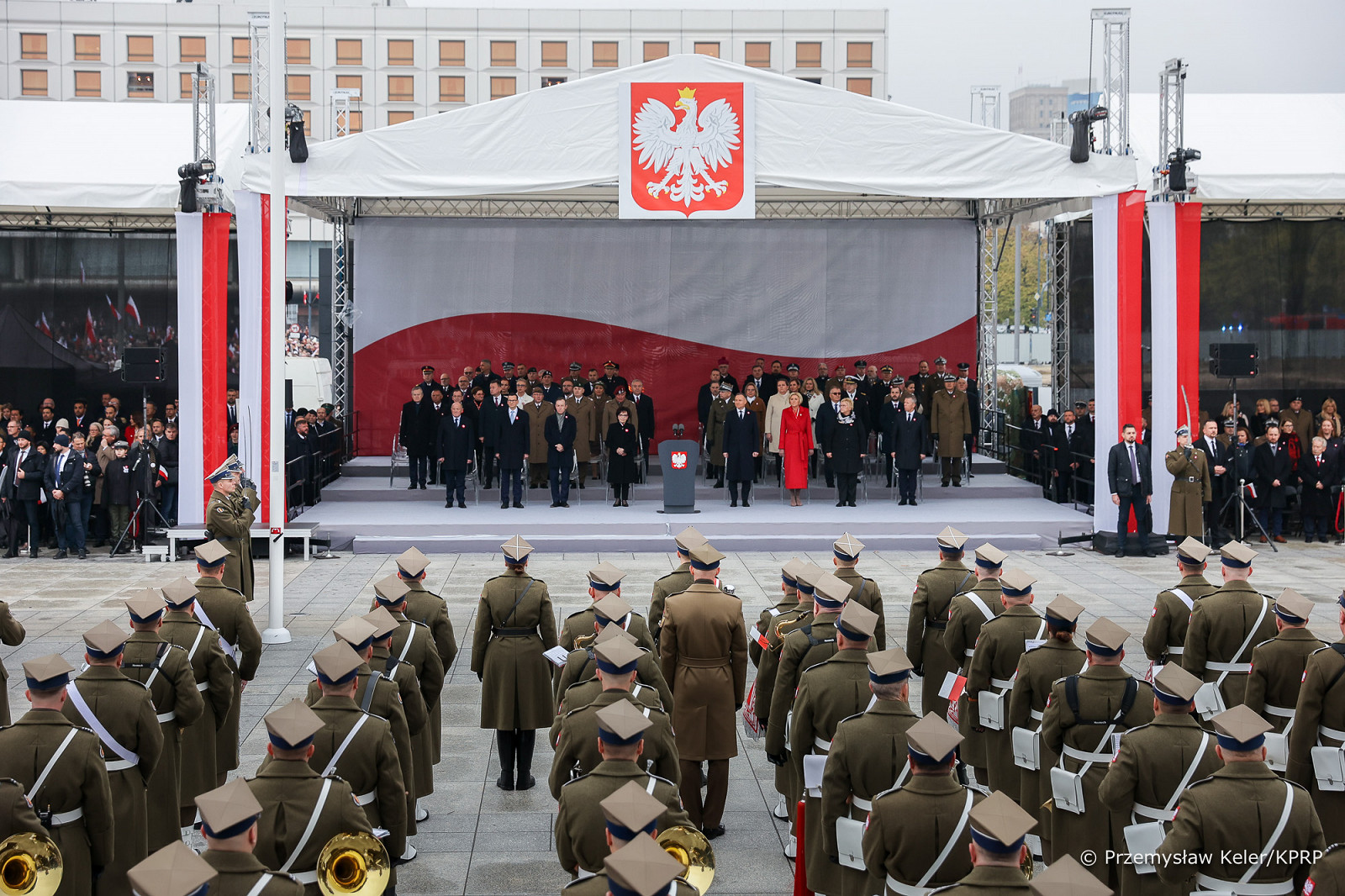 Prezydent: Musimy kontynuować rozbudowę i modernizację armii