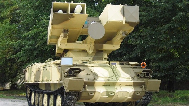 Zmodernizowana w Wojskowych Zakładach Uzbrojenia wyrzutnia 2K12 Kub.