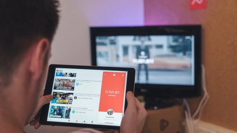 Jakie nowości w zakresie sztucznej inteligencji wprowadzi YouTube?