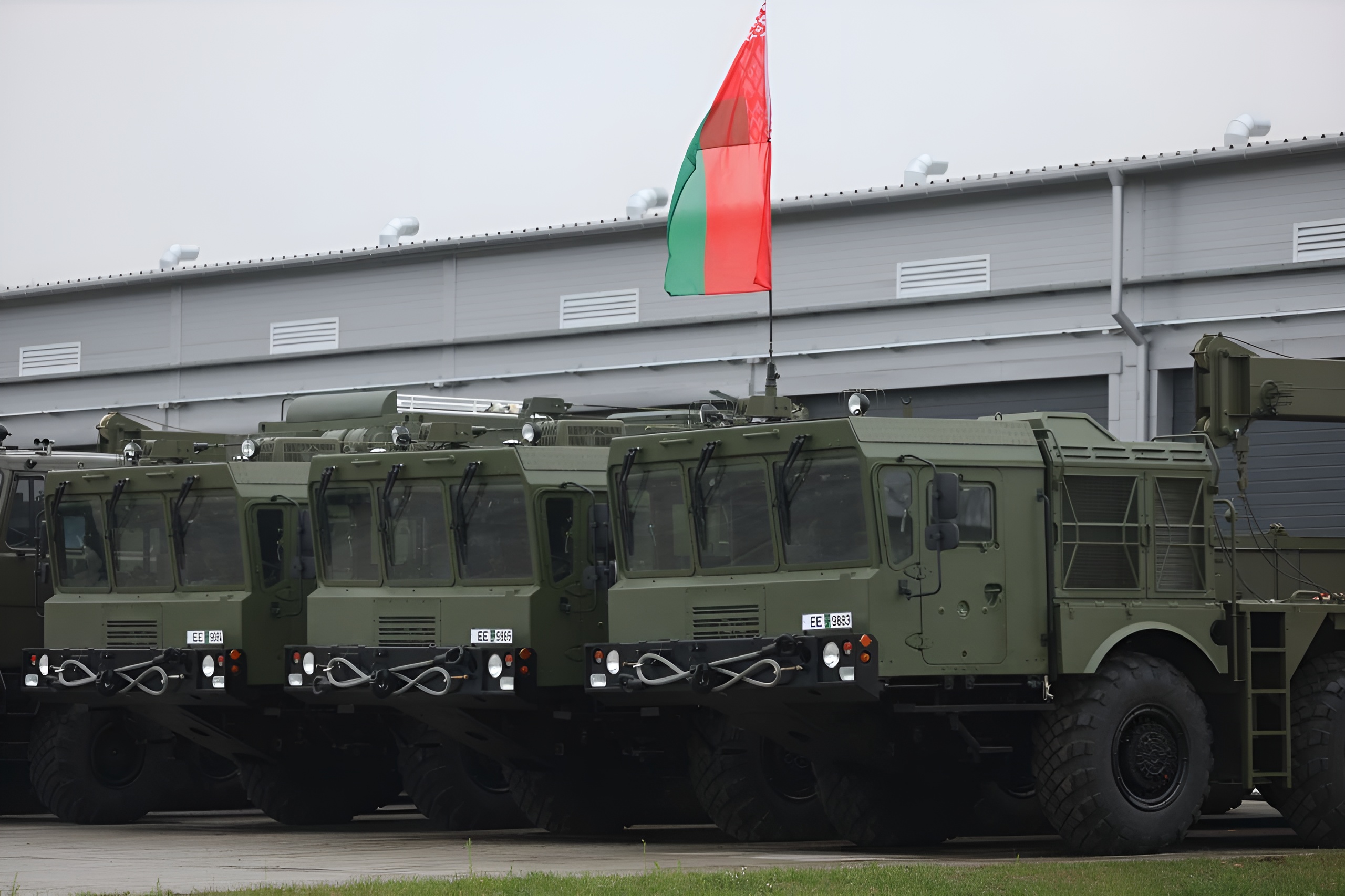 Białoruska armia z ulepszonym Polonezem