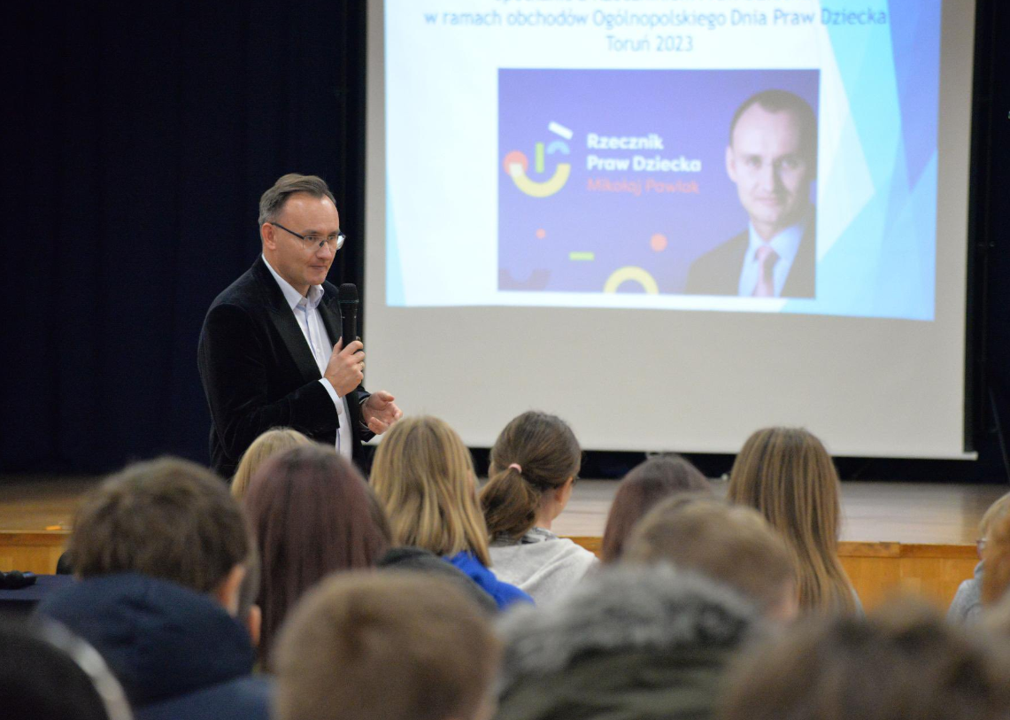 Giełda nazwisk na Rzecznika Praw Dziecka. Wśród nich ekspert związany z Orange