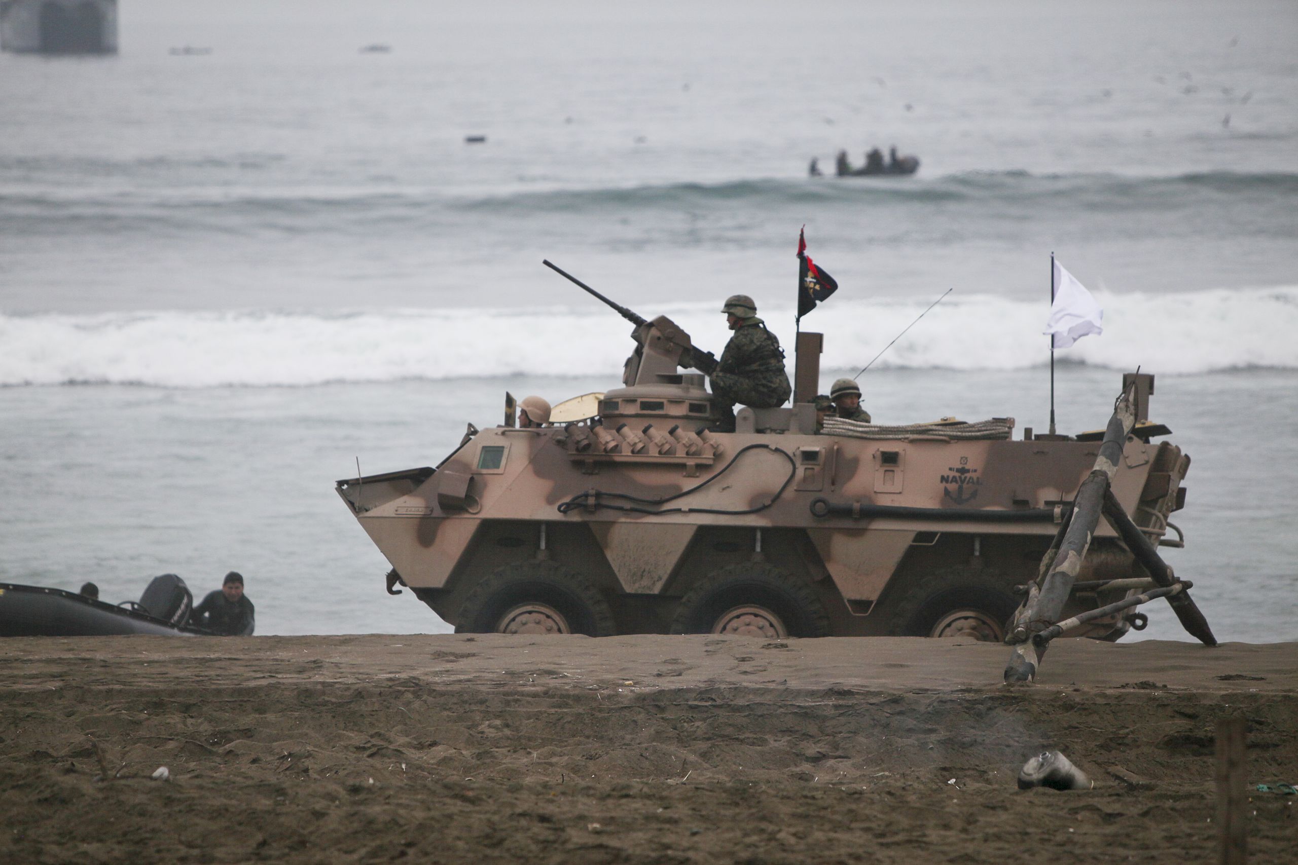 Hiszpański wóz rozpoznania skażeń na Ukrainie