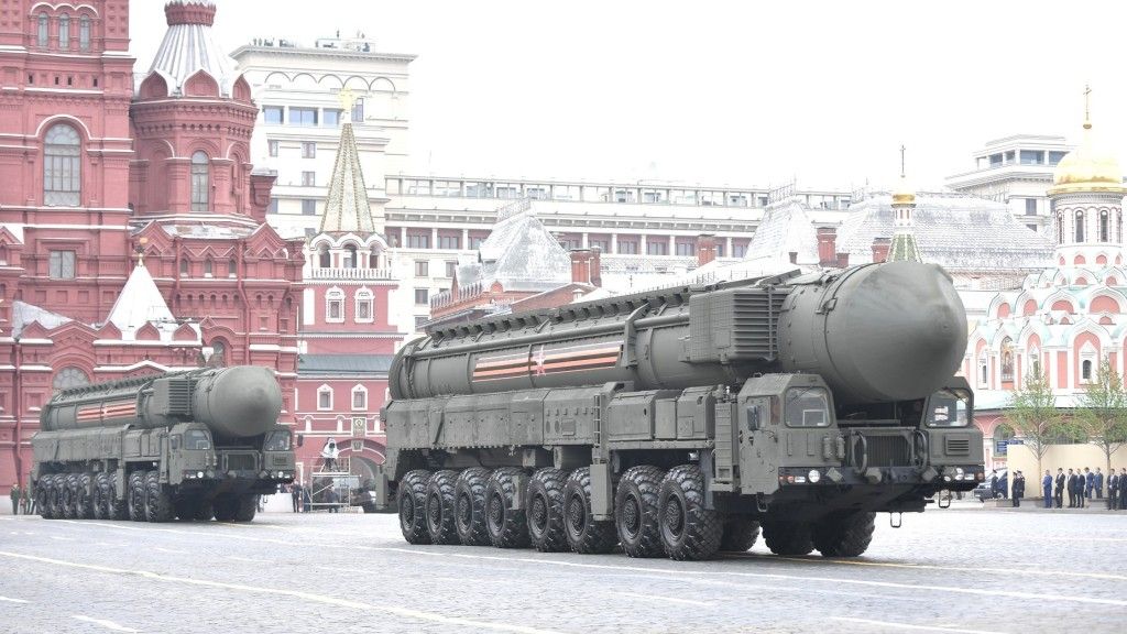 Mając broń atomową Rosja wcale nie musi mieć nowoczesnych czołgów i samolotów