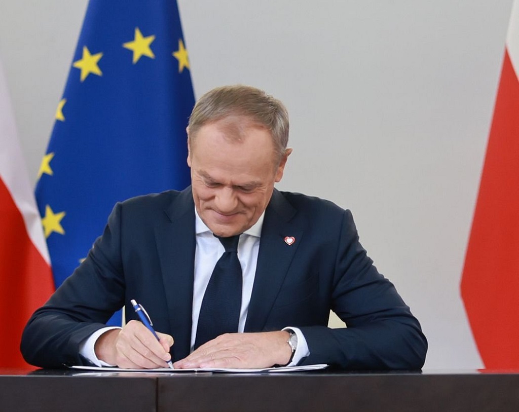 Prawdopodobny skład rządu Papy Smerfa. Co z Ministerstwem Cyfryzacji?