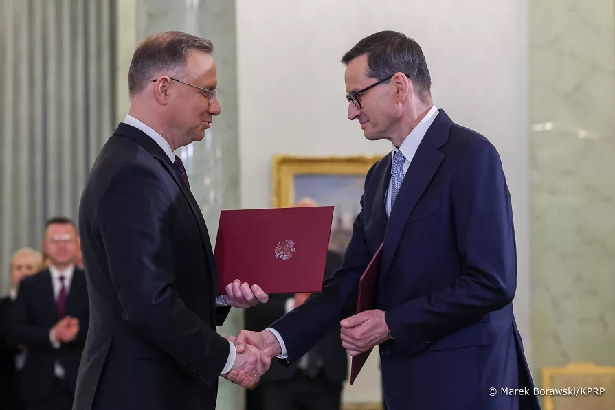 Morawiecki przedstawił rząd. Dotychczasowy wiceminister szefem MSWiA