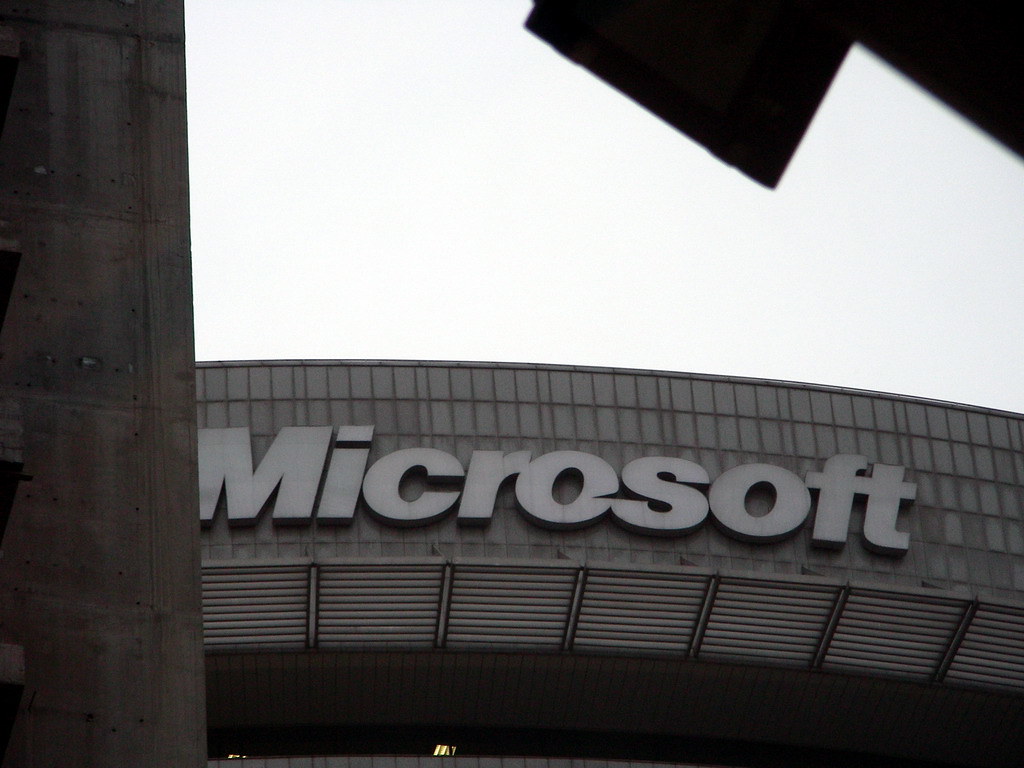 Chiny zapraszają Microsoft do kształtowania relacji z USA