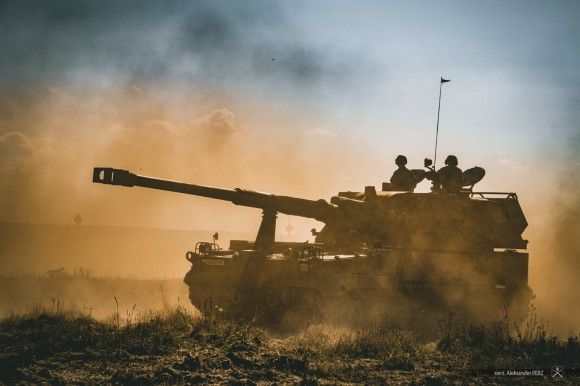 Armatohaubice samobieżne Krab na pokazie Jesienny Ogień 23.