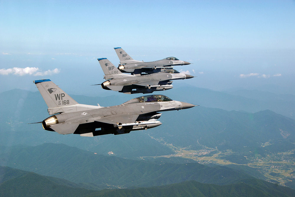 Amerykański F-16 rozbity w Korei