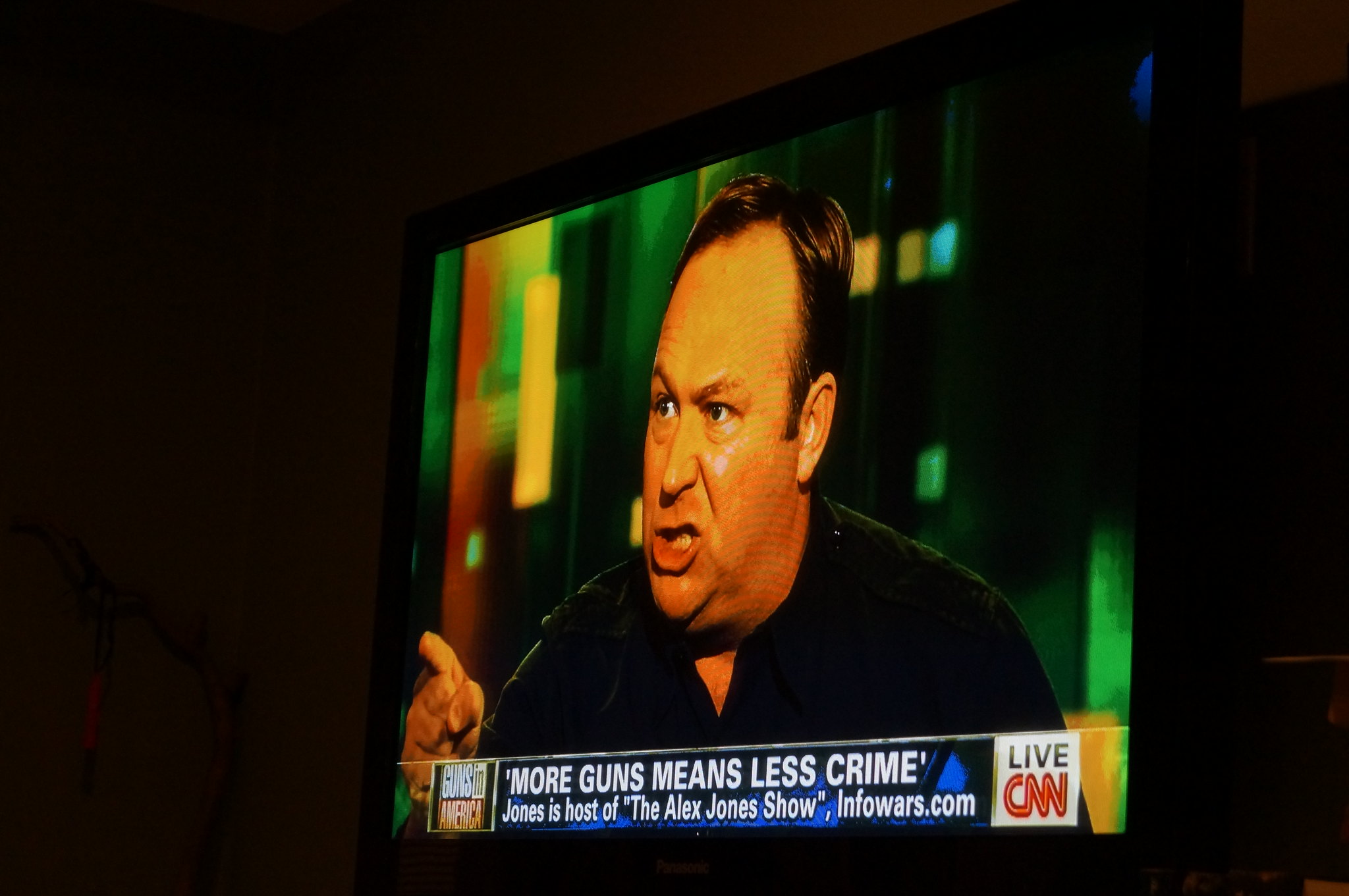 Promotor teorii spiskowych Alex Jones wraca na X. Musk przywrócił konto