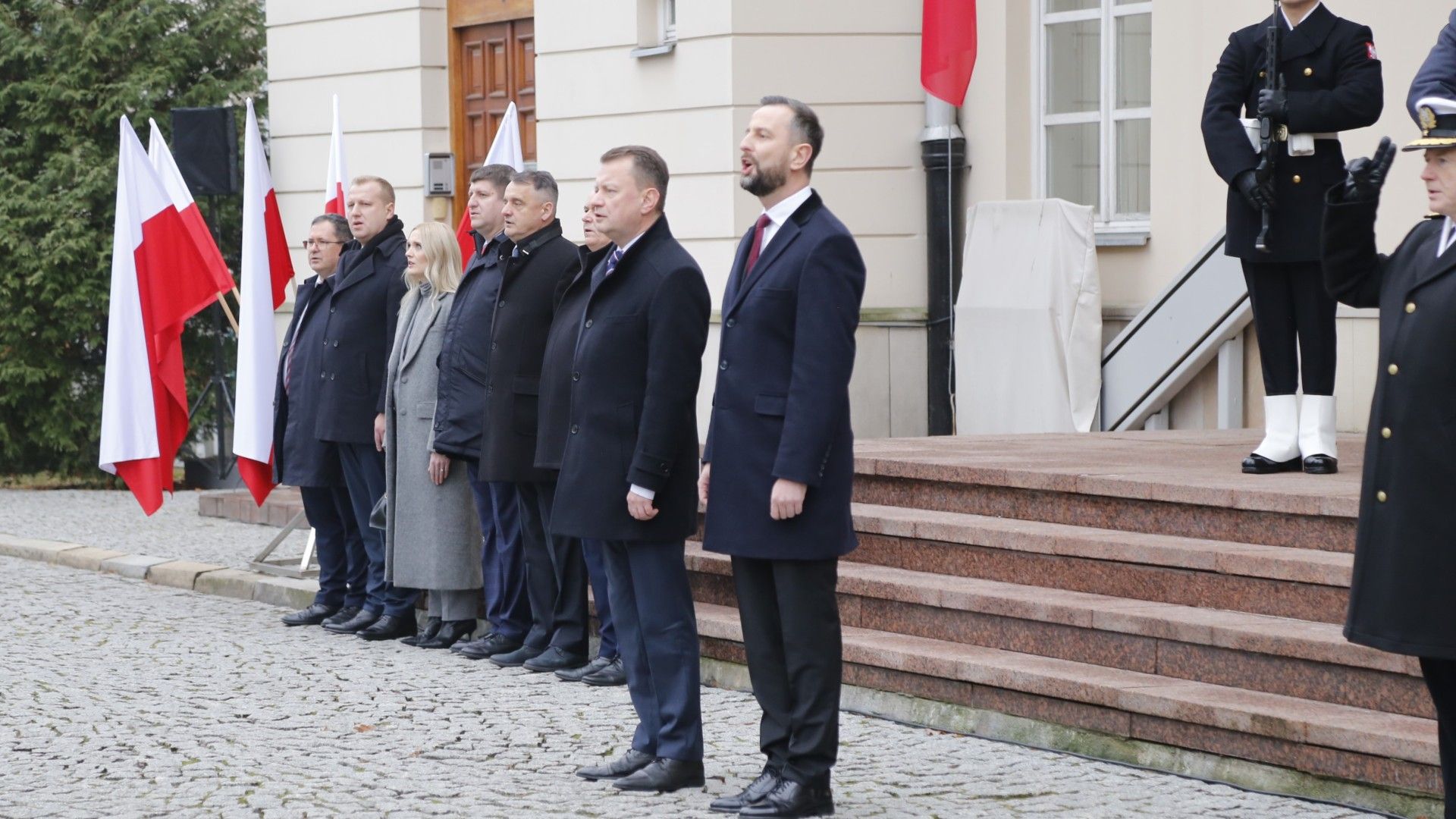 Drastyczne cięcia w budżecie MON? Błaszczak: oczekujemy pilnych wyjaśnień