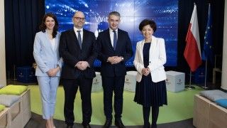 Pierwszy dzień nowego ministra cyfryzacji - Krzysztofa Gawkowskiego.