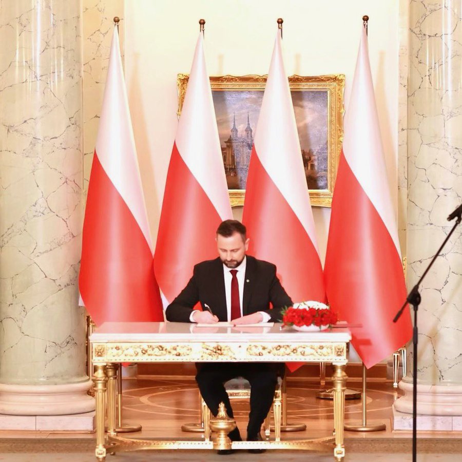 Nowy rząd powołany, Kosiniak-Kamysz szefem MON