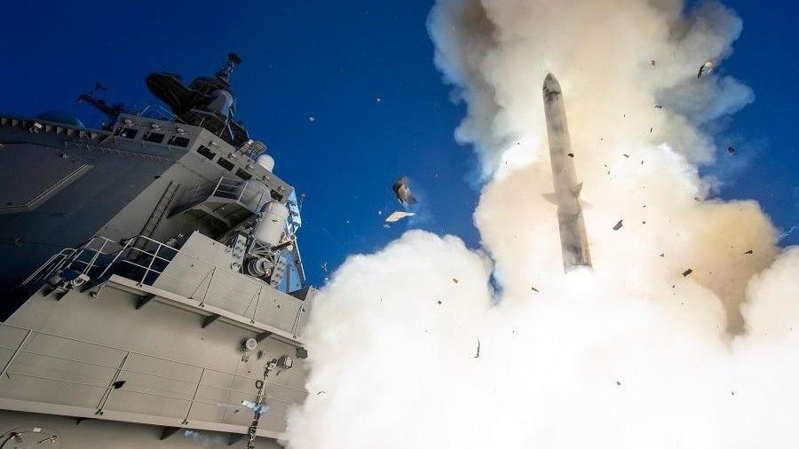 Wystrzelenie rakiety SM-3 Block IIA z japońskiego niszczyciela JS „Maya”