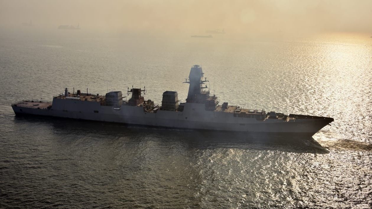 How mistakes in modernizing a US Navy cruiser can benefit destroyers