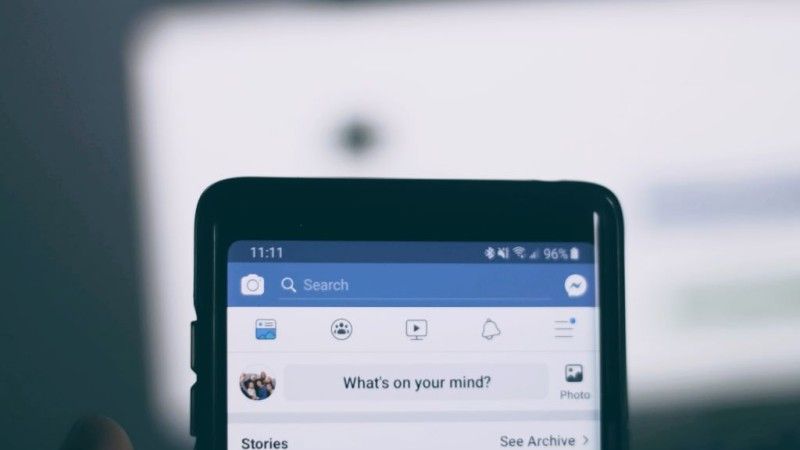 Facebook chwali się nową opcją. Co zmieni "Link History"?