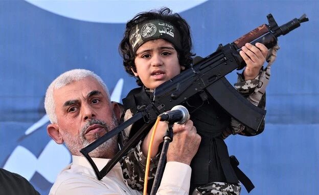 Wtorkowy przegląd mediów; Izrael namierzył przywódcę Hamasu; Rosyjskie drony nad Niemcami