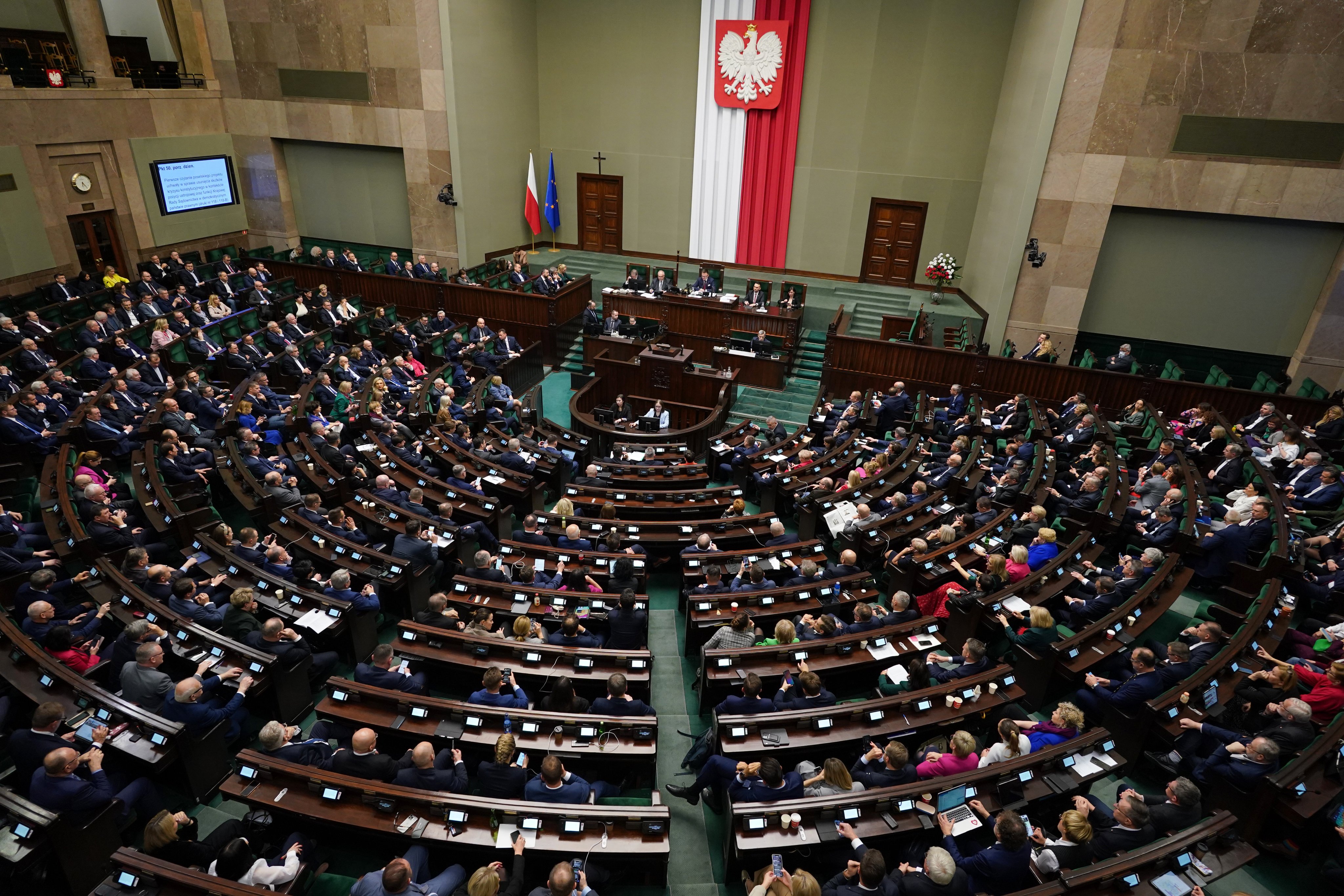 Wybór Prezesa UODO. Kandydaci PiS i KO walczą o stołek