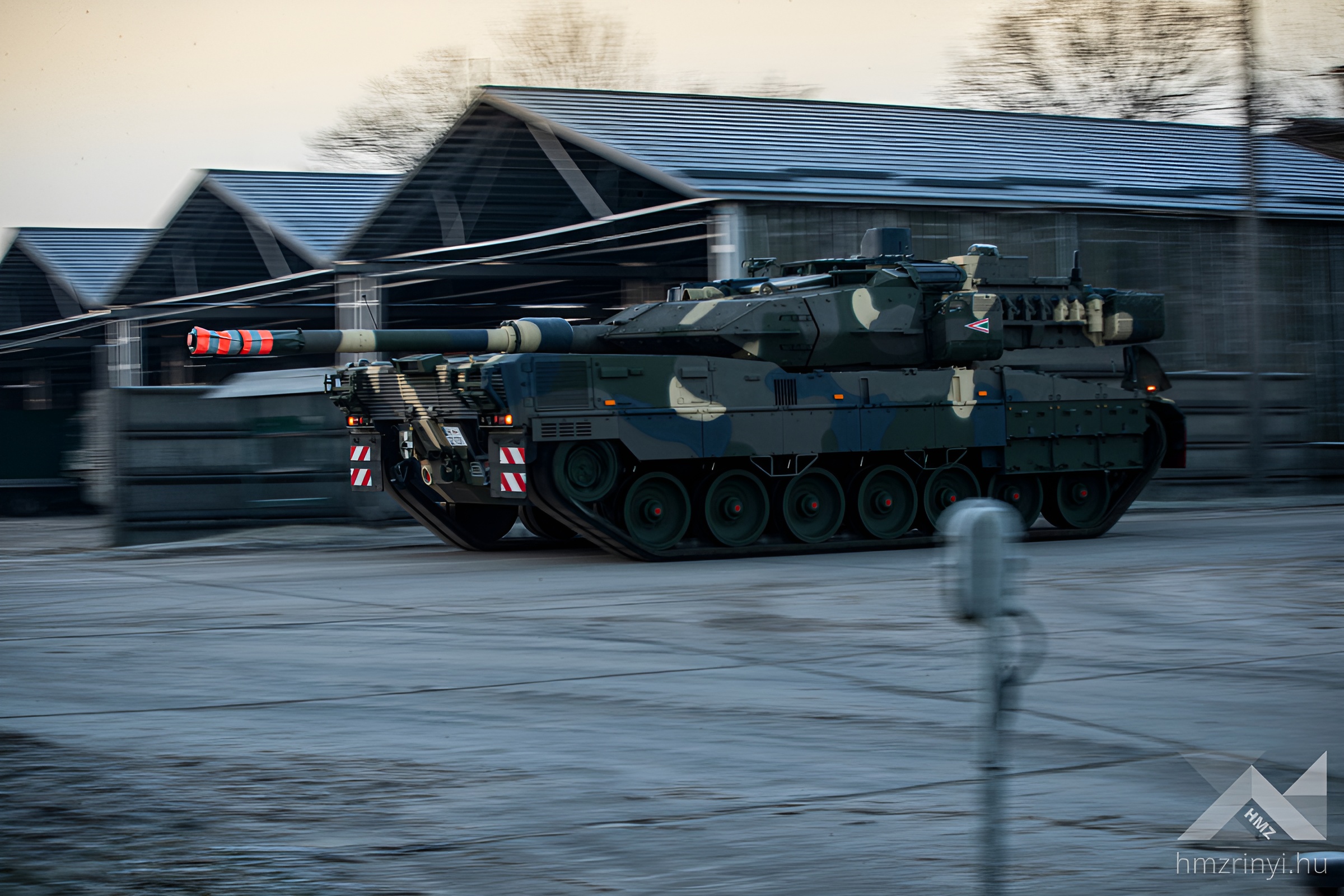 Węgrzy odbierają kolejne Leopardy 2A7