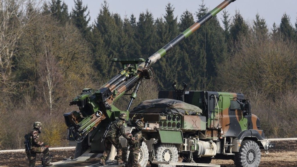 Francuska armatohaubica CAESAR podczas ćwiczeń Dynamic Front 2018 na poligonie Grafenwoehr w Niemczech.