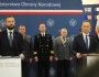 Szef MON Władysław Kosiniak-Kamysz i wiceminister Cezary Tomczyk przedstawiają zespół do zbadania działalności podkomisji smoleńskiej