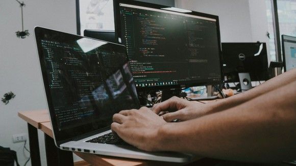 Kto i dlaczego płaci za ataki ransomware?