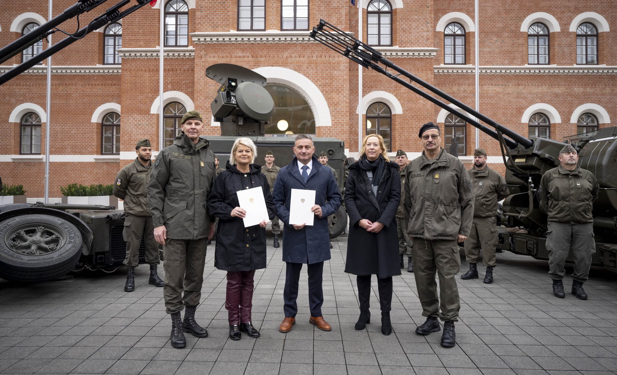Austria kupuje artylerię przeciwlotniczą