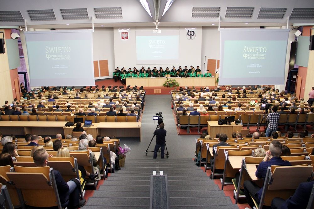 Studenci zajmą się rozbudową sieci 5G. Politechnika Białostocka pionierem