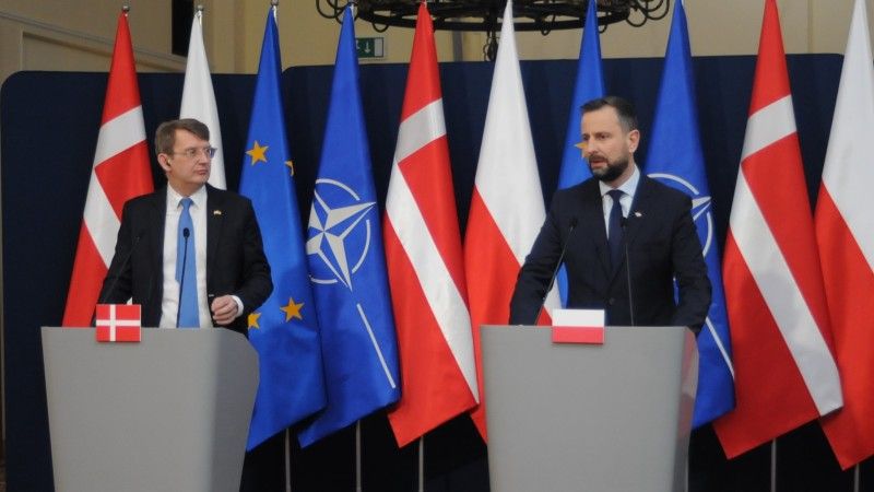 Wicepremierzy, ministrowie obrony Danii Troels Lund Poulsen i Polski Władysław Kosiniak-Kamysz