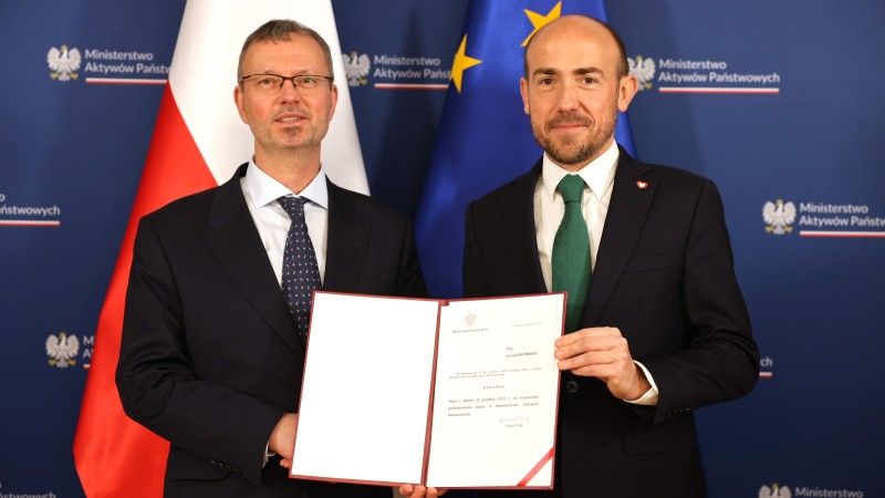 Od lewej: wiceminister aktywów państwowych Jacek Bartmiński i Borys Budka, szef MAP