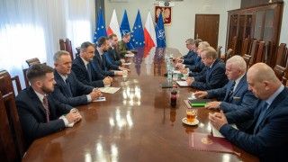 Szef MON powołał społecznych doradców