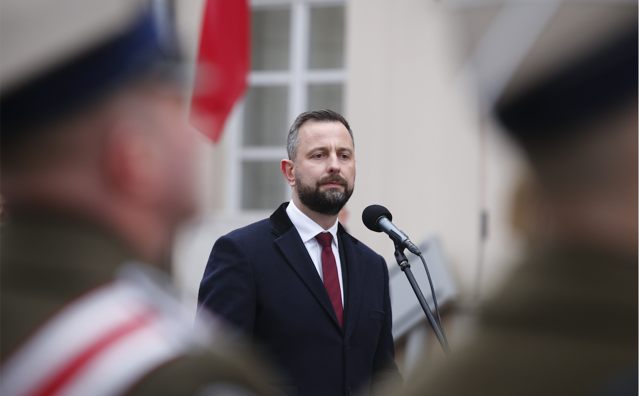 Wtorkowy przegląd mediów; Szef MON o groźbie wojny z Rosją; WOT ćwiczył z amerykańskimi komandosami