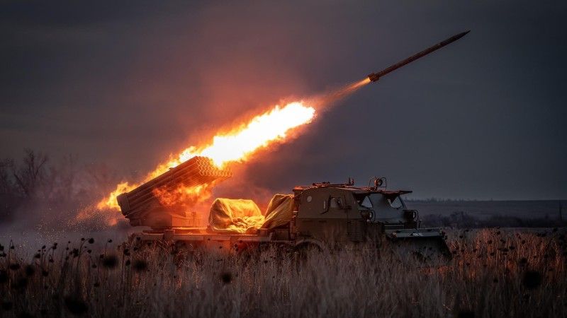 Ukraińska wieloprowadnicowa wyrzutnia rakiet RM-70.