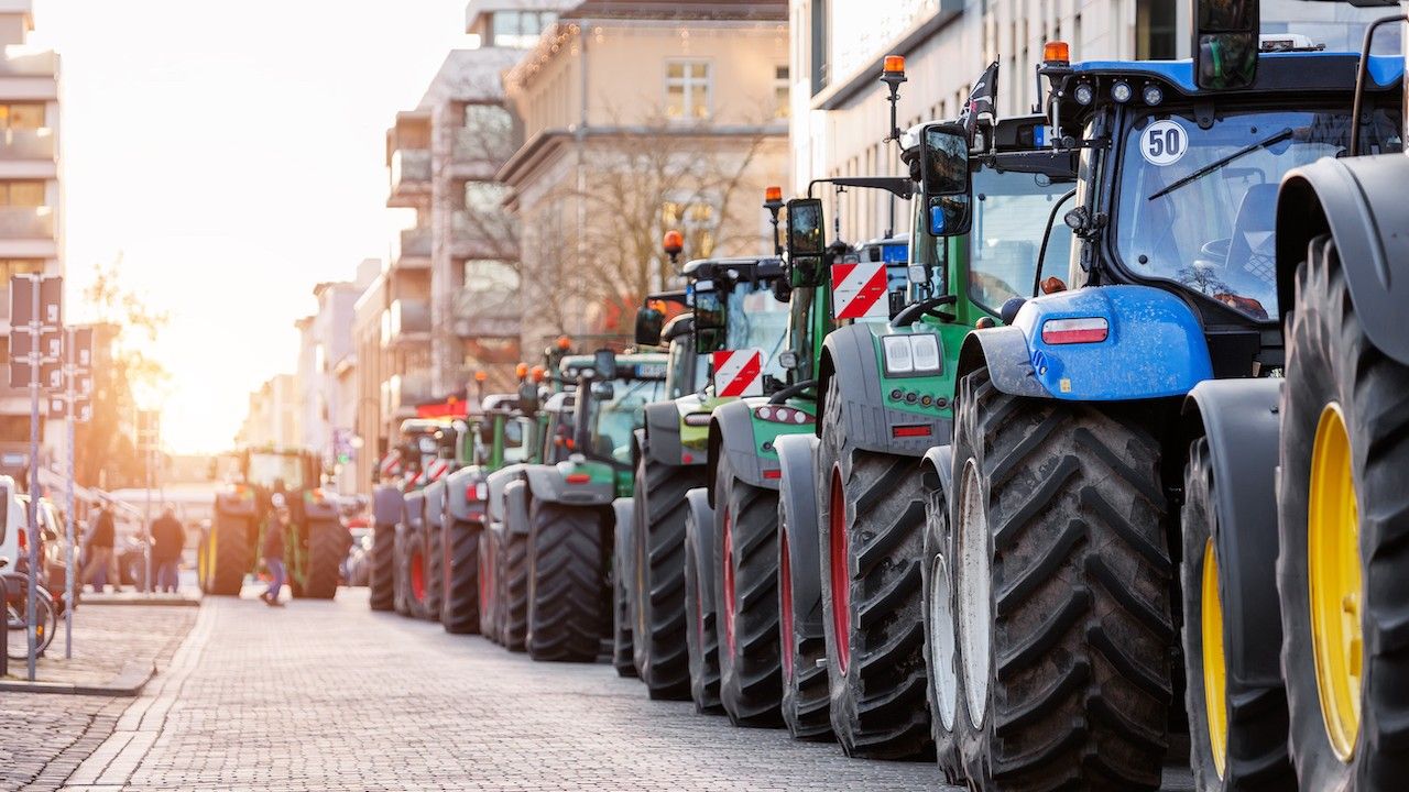 Protestují i ​​zemědělci v Česku a na Slovensku.  „Zelená dohoda musí být realističtější“