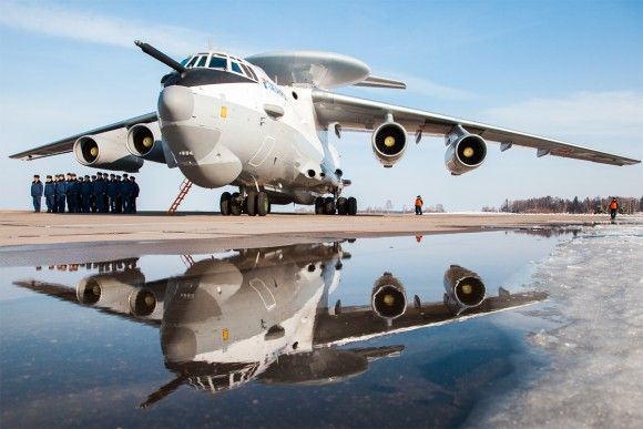 Rosyjski samolot wczesnego ostrzegania Berijew A-50 Szmiel.